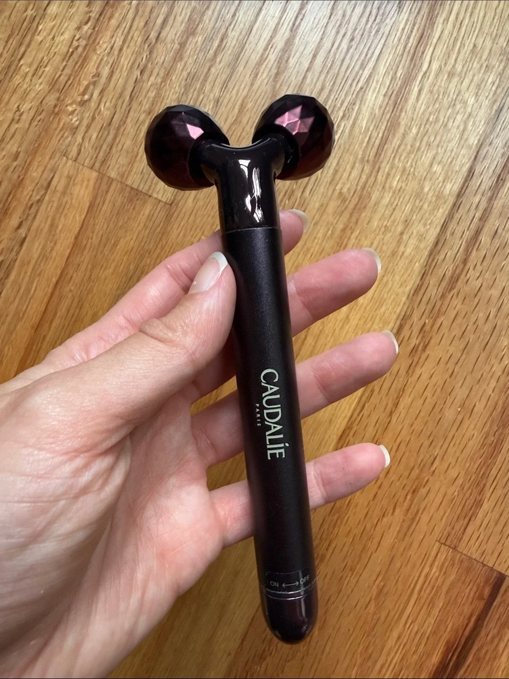 Caudalie Metallic Plum Lifting Facial Roller with Dual Massage Heads